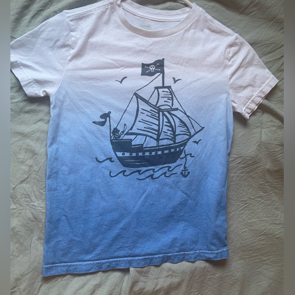 Rumi + Ryder Pirate Ship Shirt, Boy’s M NWOT